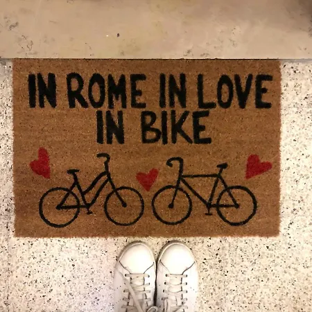 In Rome In Love In Bike Exterior photo